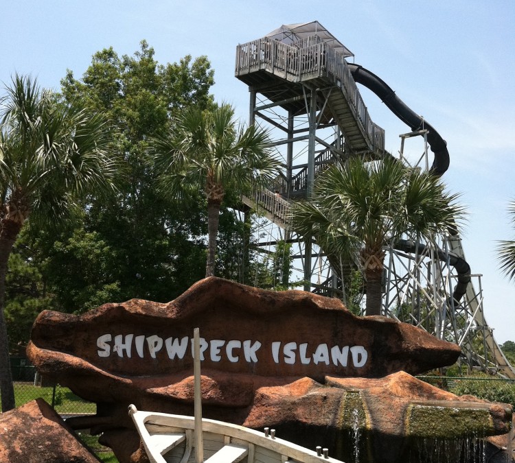 shipwreck-island-waterpark-photo